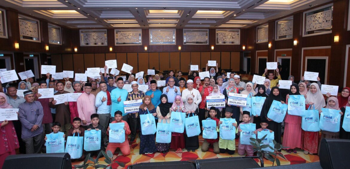 GURU SEBAK TERIMA SUMBANGAN KHAIRAT KEMATIAN SUAMI RM52,000
