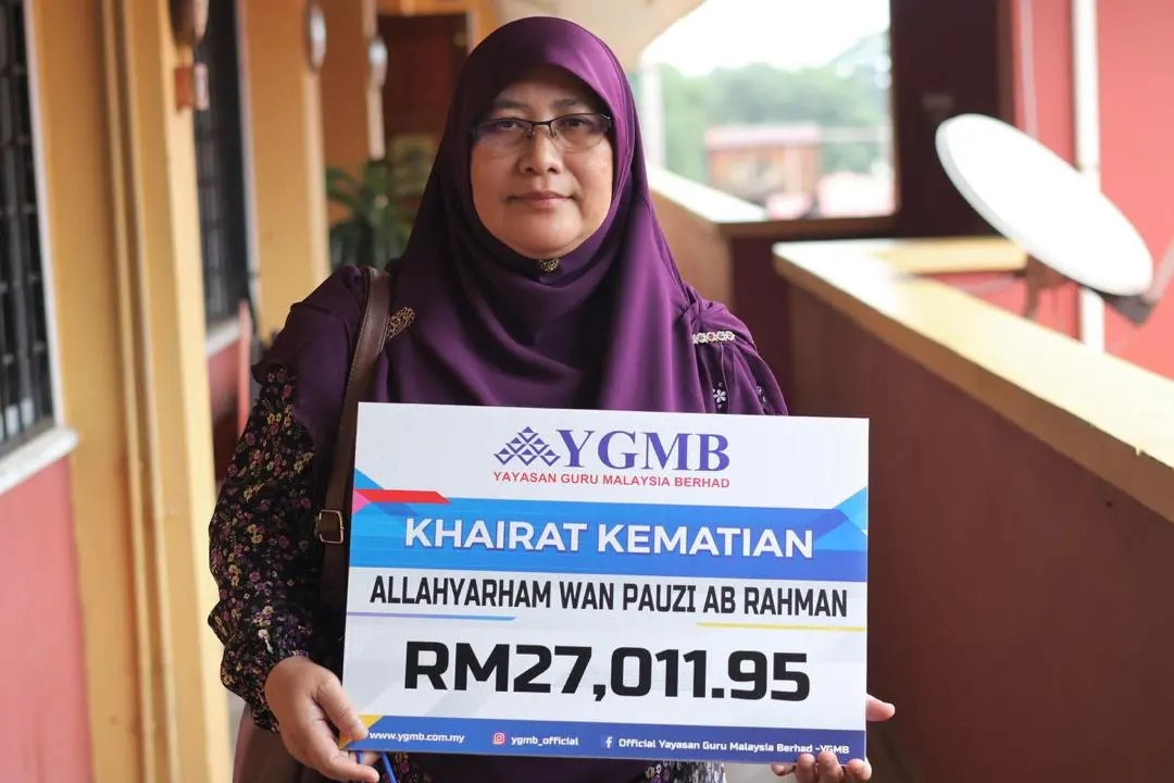 GURU MATEMATIK MENINGGAL DUNIA AKIBAT COVID-19
