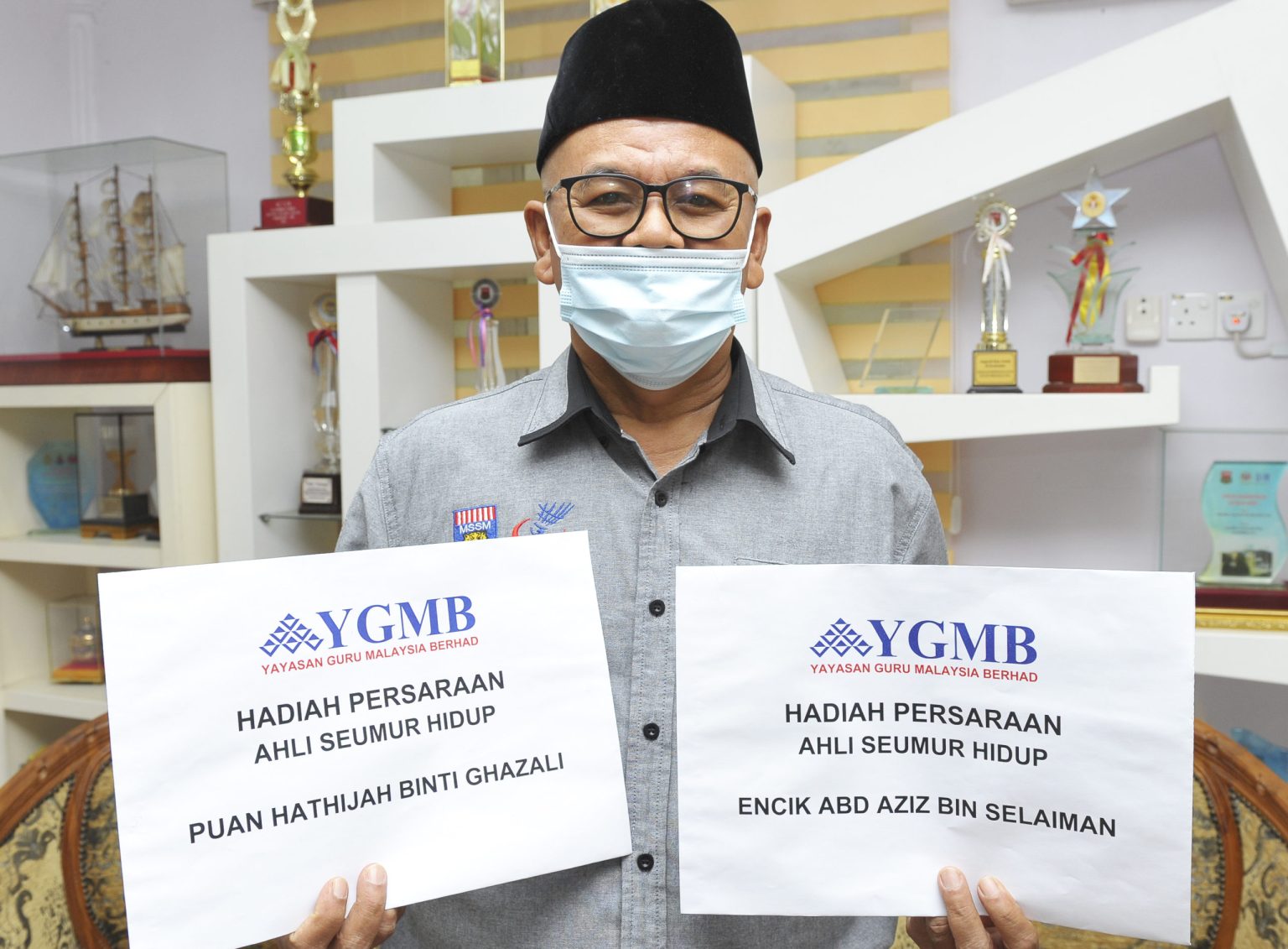 HADIAH PERSARAAN AHLI SEUMUR HIDUP