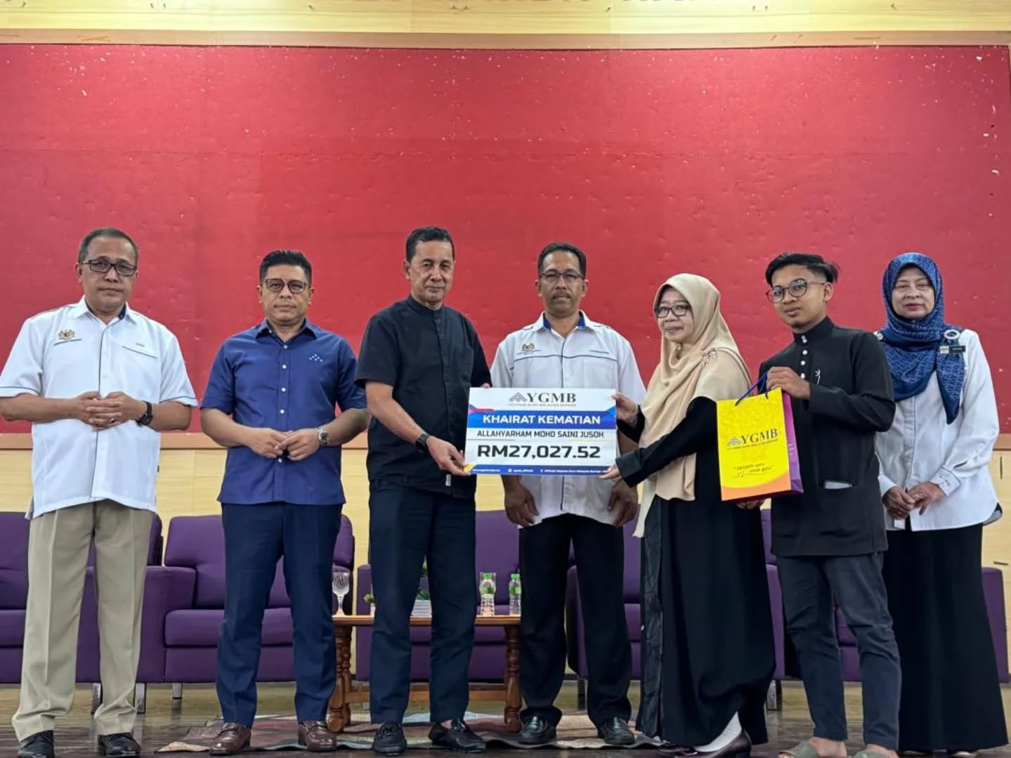 ISTERI TERIMA KHAIRAT KEMATIAN SUAMI RM27 RIBU