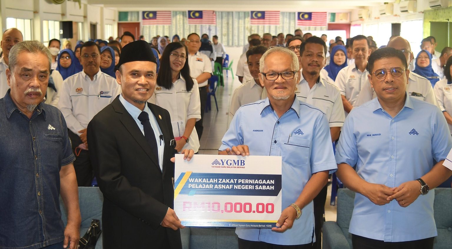 YGMB SUMBANG WAKALAH ZAKAT RM10,000 KEPADA PELAJAR ASNAF SABAH